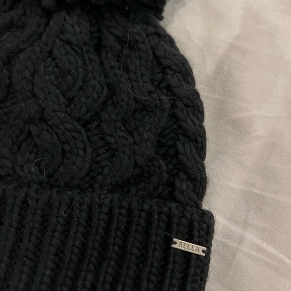 Bella Hat - Picture 2 of 2